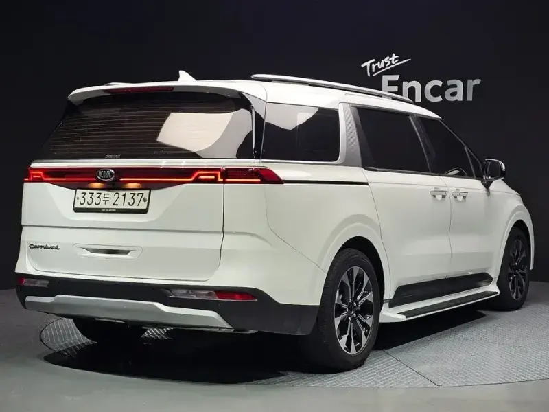 2021 Kia Carnival с пробегом 95 974 км