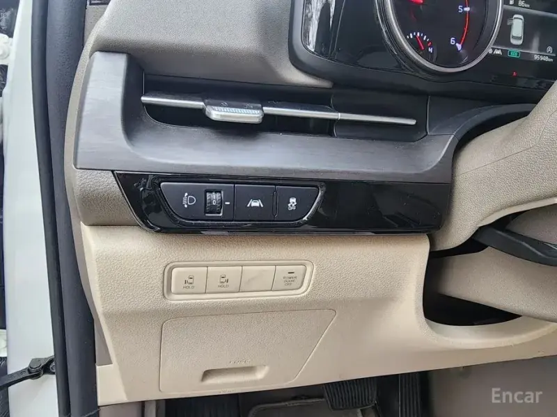 2021 Kia Carnival с пробегом 95 934 км