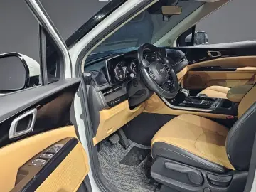 2021 Kia Carnival с пробегом 95 974 км