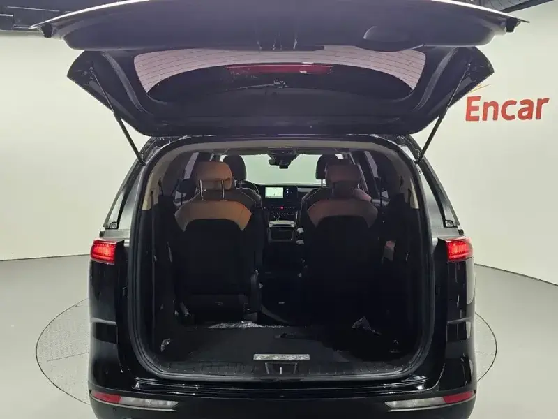 2022 Kia Carnival с пробегом 48 748 км