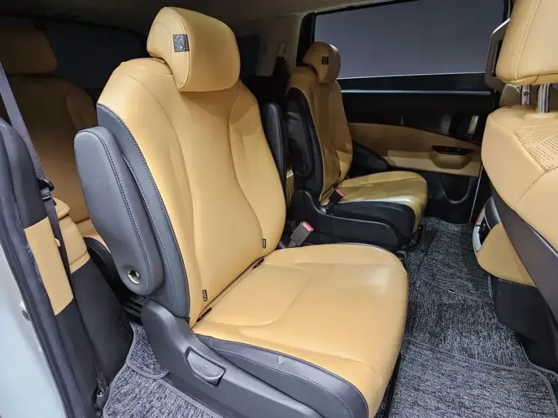 2021 Kia Carnival с пробегом 95 974 км