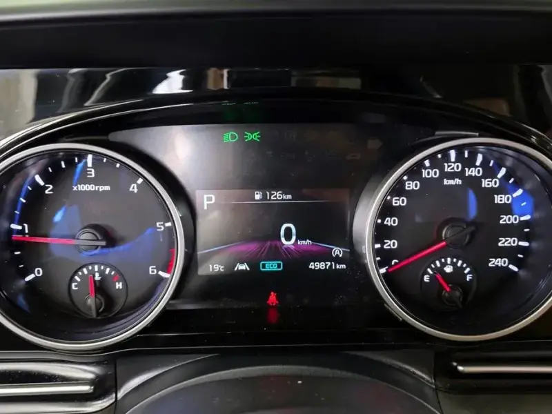 2021 Kia Carnival с пробегом 49 871 км