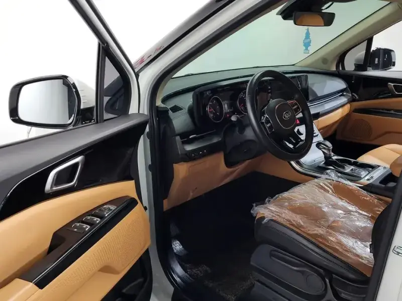 2021 Kia Carnival с пробегом 63 530 км