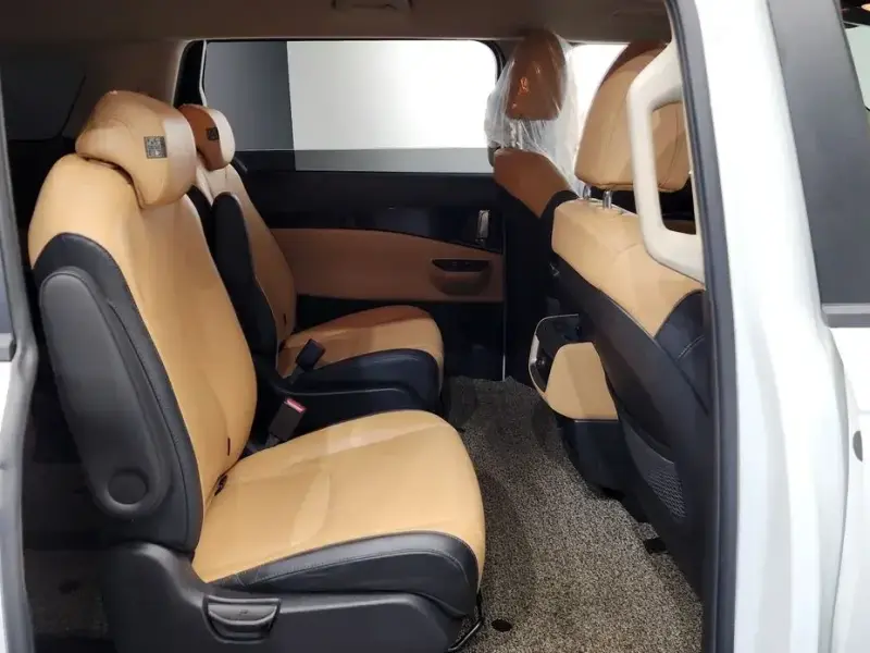 2021 Kia Carnival с пробегом 63 530 км