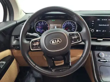 2021 Kia Carnival с пробегом 63 530 км