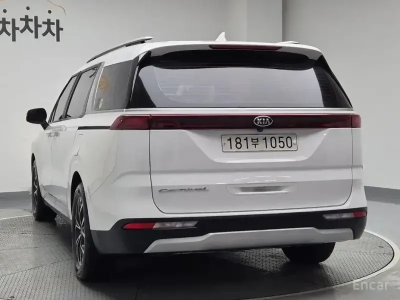 2021 Kia Carnival с пробегом 135 348 км