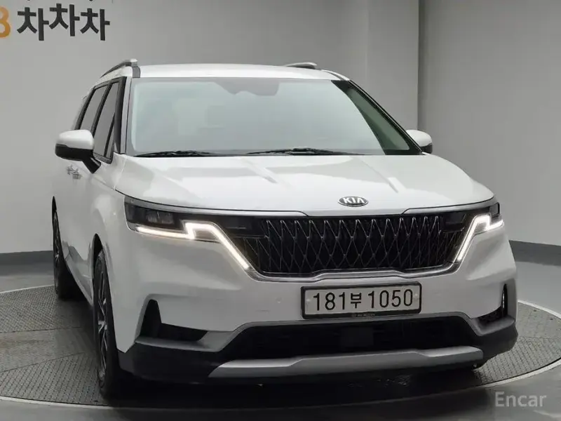 2021 Kia Carnival с пробегом 135 348 км