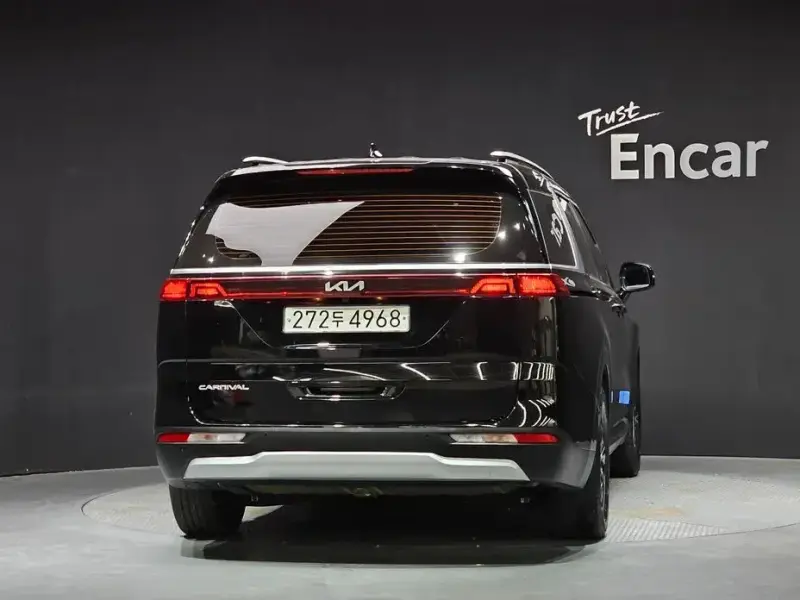 2021 Kia Carnival с пробегом 64 659 км
