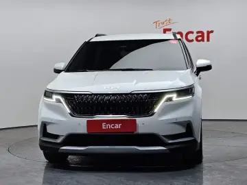 2023 Kia Carnival с пробегом 16 819 км