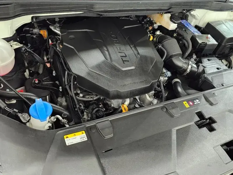 2023 Kia Carnival с пробегом 16 819 км