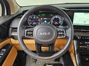 2023 Kia Carnival с пробегом 16 819 км