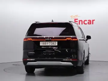 2022 Kia Carnival с пробегом 33 308 км