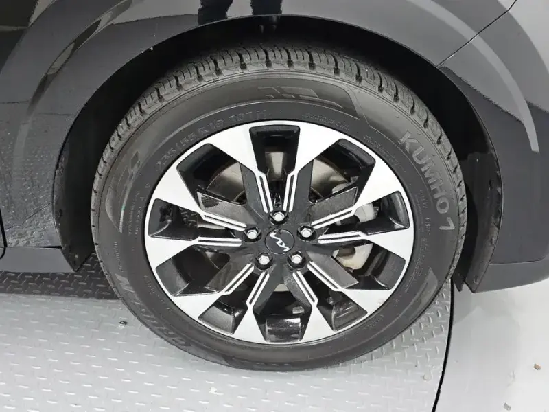 2022 Kia Carnival с пробегом 33 308 км