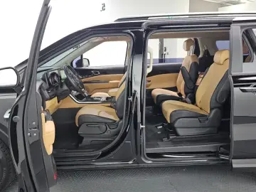 2022 Kia Carnival с пробегом 33 308 км