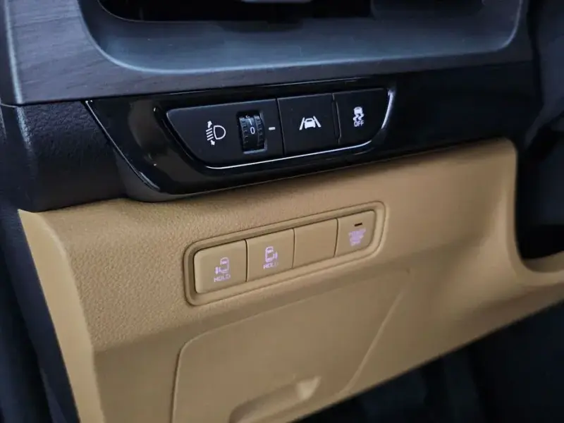 2022 Kia Carnival с пробегом 33 308 км