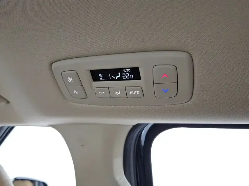 2022 Kia Carnival с пробегом 33 308 км