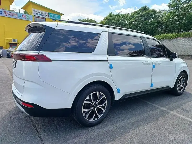 2021 Kia Carnival с пробегом 178 890 км