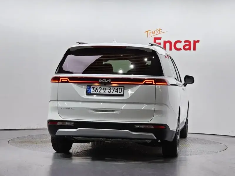 2022 Kia Carnival с пробегом 7 535 км