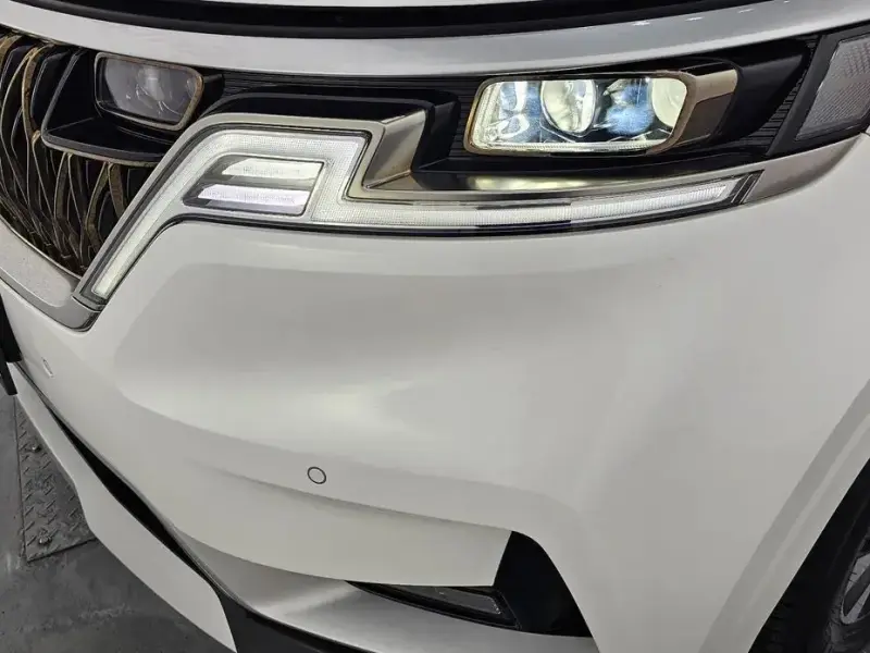 2022 Kia Carnival с пробегом 7 535 км
