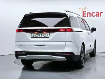 2022 Kia Carnival с пробегом 50 088 км