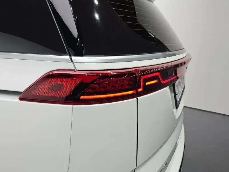 2022 Kia Carnival с пробегом 7 535 км