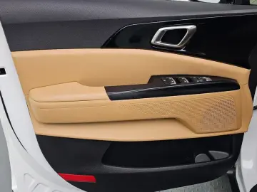 2022 Kia Carnival с пробегом 7 535 км