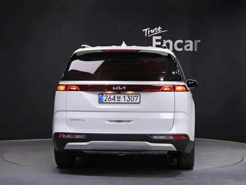 2022 Kia Carnival с пробегом 153 904 км