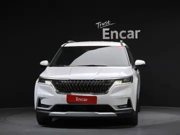 2023 Kia Carnival с пробегом 49 596 км