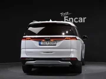 2023 Kia Carnival с пробегом 49 596 км