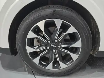 2023 Kia Carnival с пробегом 49 596 км