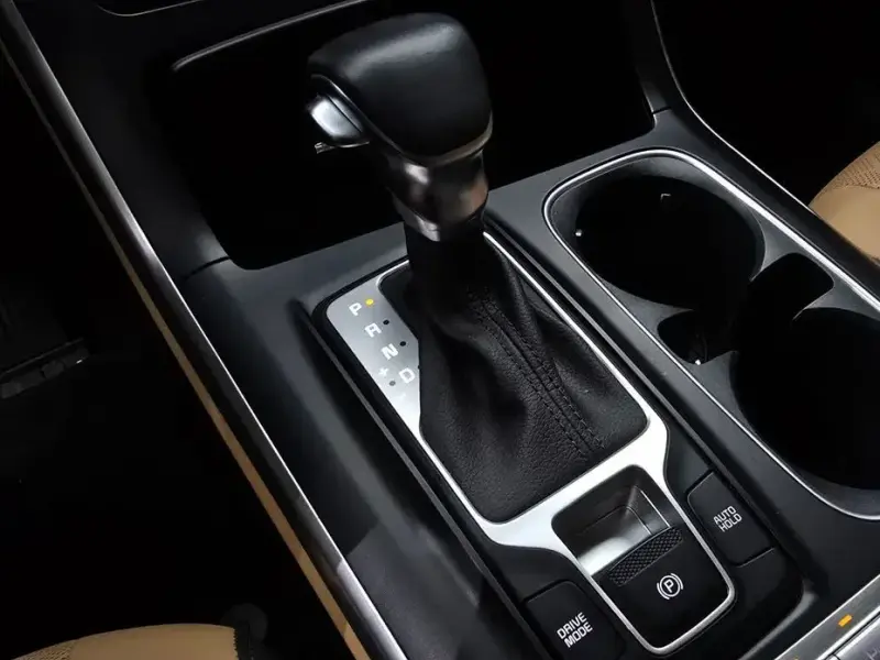 2023 Kia Carnival с пробегом 49 596 км