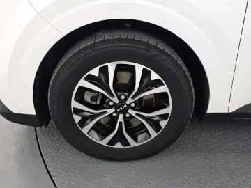 2023 Kia Carnival с пробегом 30 346 км