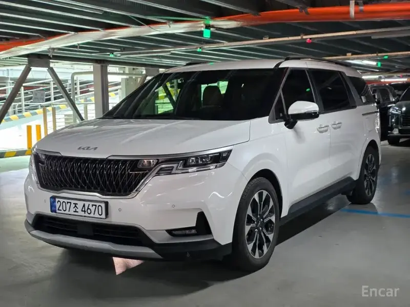 2022 Kia Carnival с пробегом 44 734 км