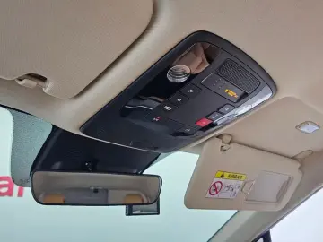2023 Kia Carnival с пробегом 30 346 км