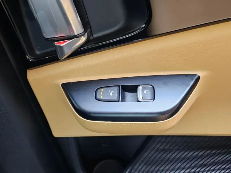 2023 Kia Carnival с пробегом 30 346 км