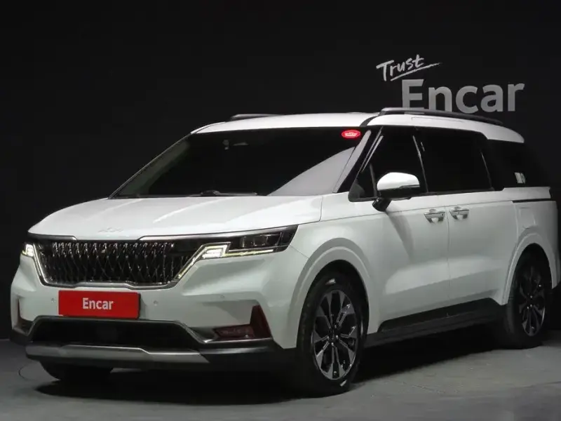 2022 Kia Carnival с пробегом 82 055 км