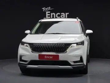 2023 Kia Carnival с пробегом 57 546 км