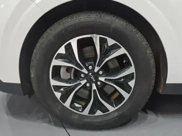 2023 Kia Carnival с пробегом 57 546 км