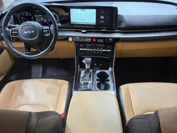 2023 Kia Carnival с пробегом 57 546 км