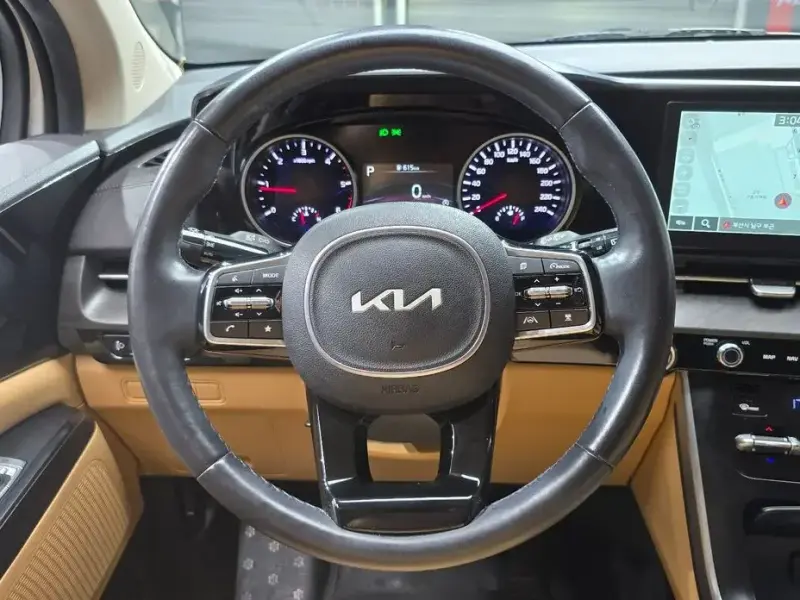 2023 Kia Carnival с пробегом 57 546 км