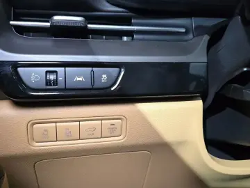 2022 Kia Carnival с пробегом 82 055 км