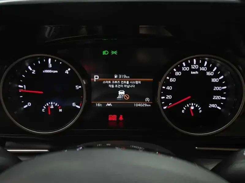 2021 Kia Carnival с пробегом 104 029 км