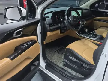 2021 Kia Carnival с пробегом 104 029 км