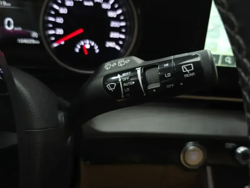 2021 Kia Carnival с пробегом 104 029 км