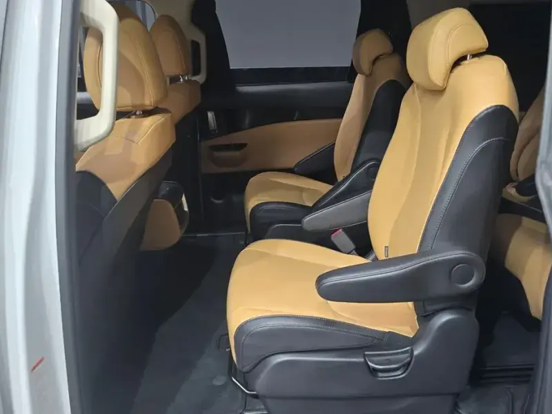 2021 Kia Carnival с пробегом 118 236 км