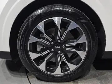 2021 Kia Carnival с пробегом 50 028 км
