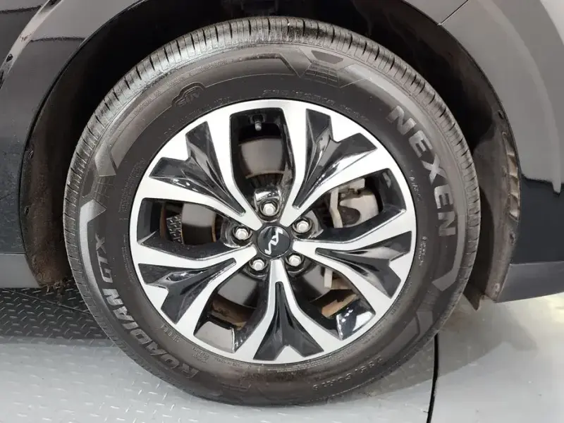 2022 Kia Carnival с пробегом 26 078 км