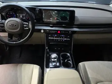 2021 Kia Carnival с пробегом 50 028 км