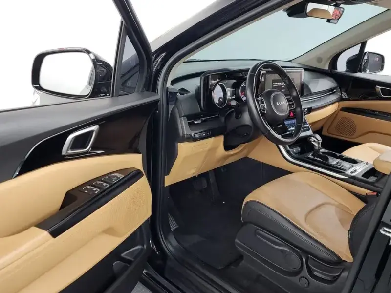 2022 Kia Carnival с пробегом 26 078 км
