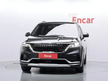2022 Kia Carnival с пробегом 28 006 км